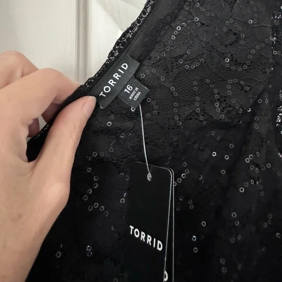 NWT Torrid Special Occasion Dress - Picture 5 of 12